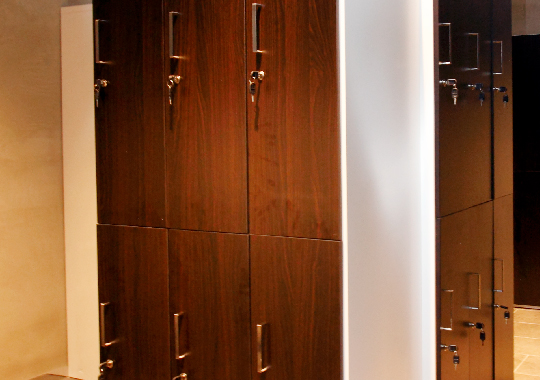 鍵付きロッカー